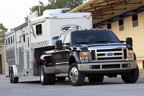 2008 Ford F-450 Super Duty Full-Size Pickup Truck, Lariat King Ranch Edition towing horse trailer